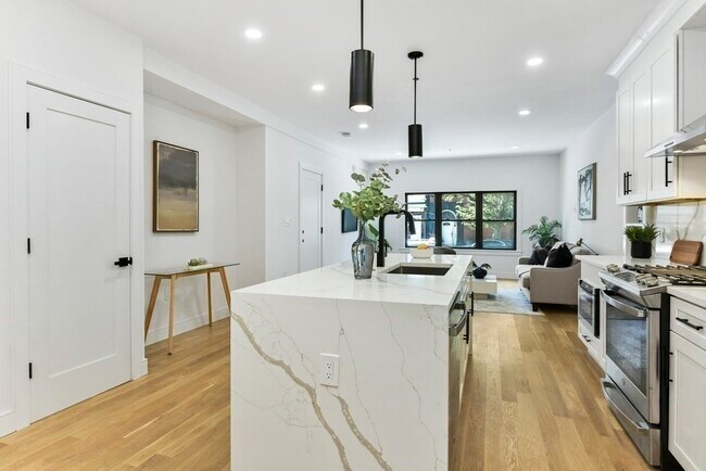 Foto del edificio - 140 Chelsea St