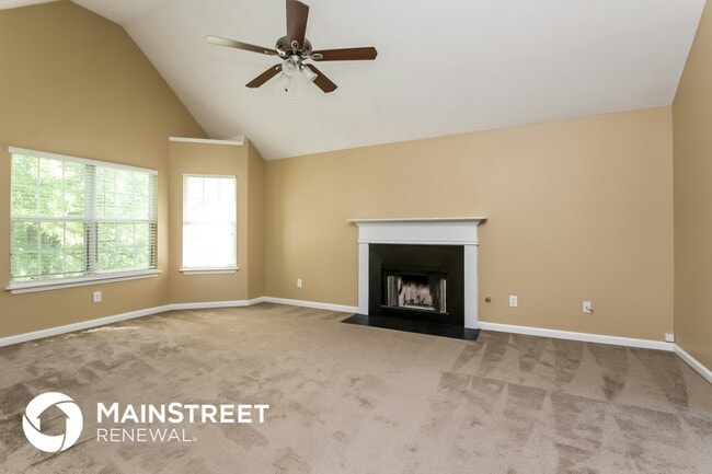 Building Photo - 2061 Registry Dr