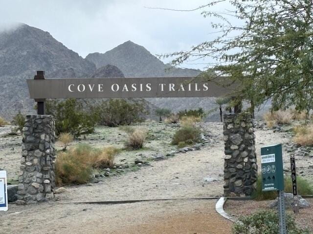 Building Photo - 54035 Avenida Martinez