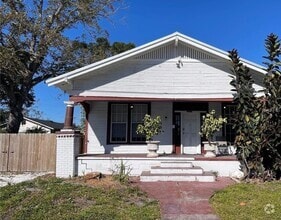 Building Photo - 2418 E 9th Ave