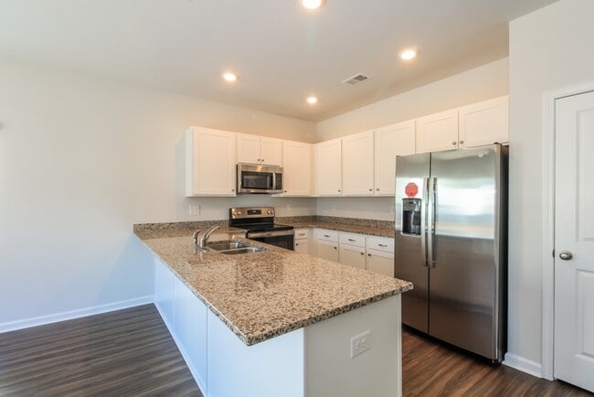 Foto del edificio - 367 Augustine Dr