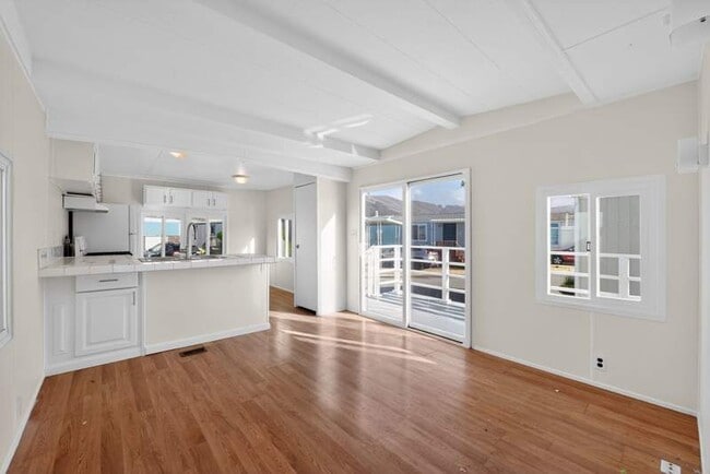 Building Photo - 349 3rd Ave