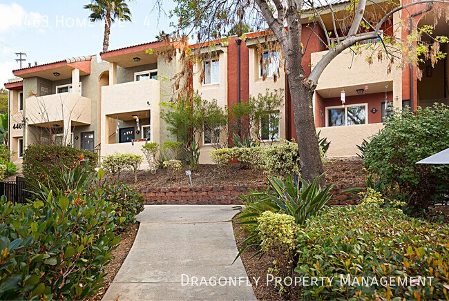 Foto del edificio - 4463 Home Ave