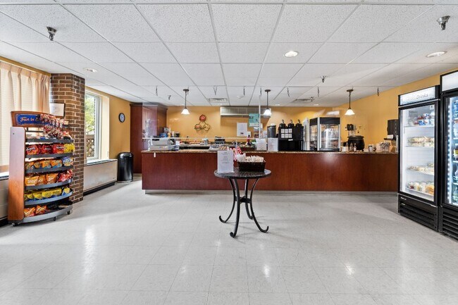 Foto del edificio - 80 Fairview Ave