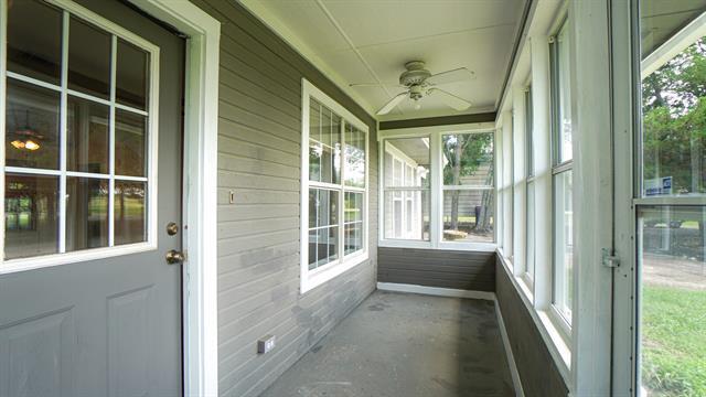 Building Photo - 1044 N King Rd