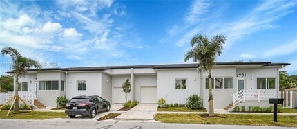 Building Photo - 2931 SW 12th Ave