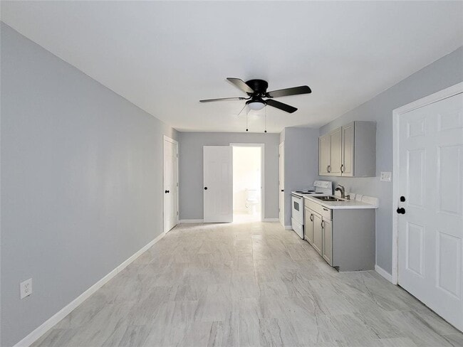 Foto del edificio - 5103 Karu Dr