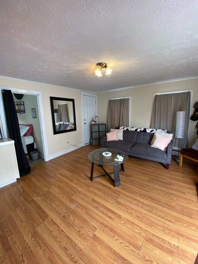 20 Bacon St Unit 5, Biddeford, ME 04005 Apartments in Biddeford, ME