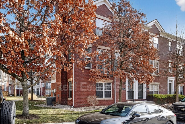 Building Photo - 83 3rd Ave NW