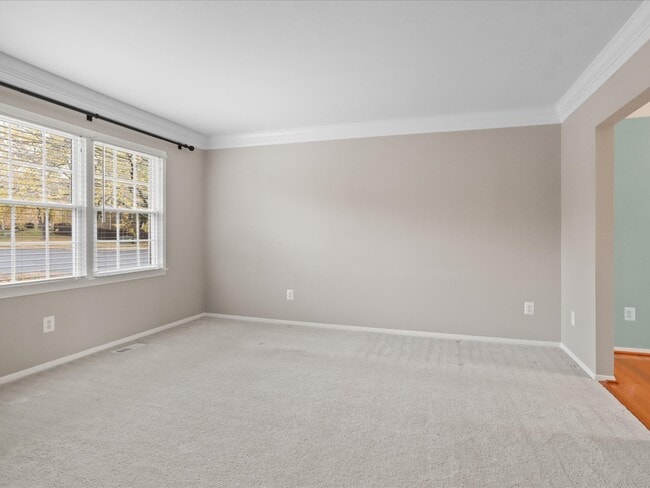 Foto del edificio - 8403 Thompson Rd