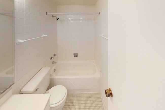 Interior Photo - Regents Park