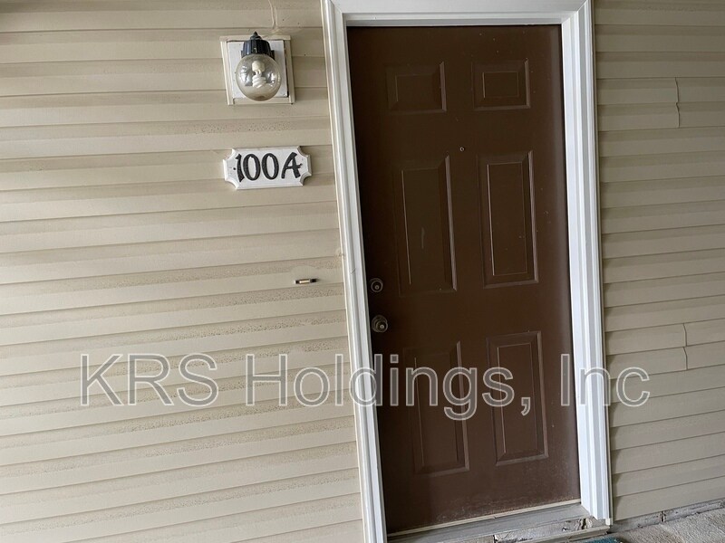 Building Photo - 100 Windsor Ln