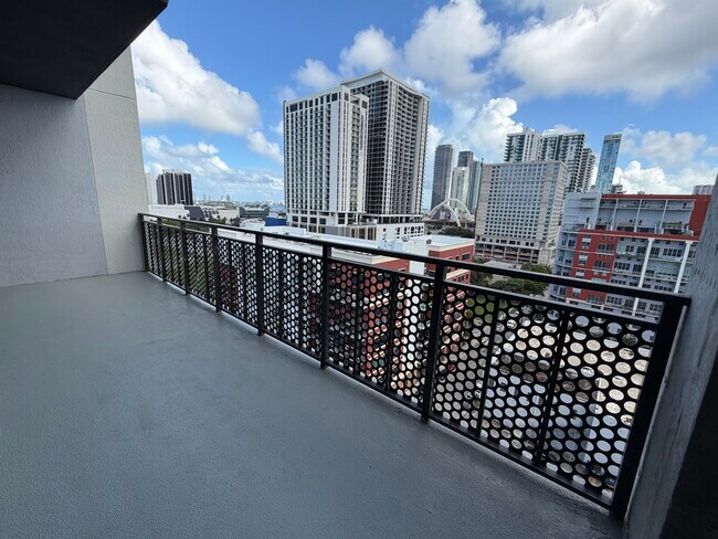 Foto del edificio - 1635 NE Miami Ct