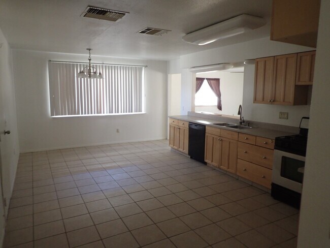 Foto del edificio - 4 Bedroom