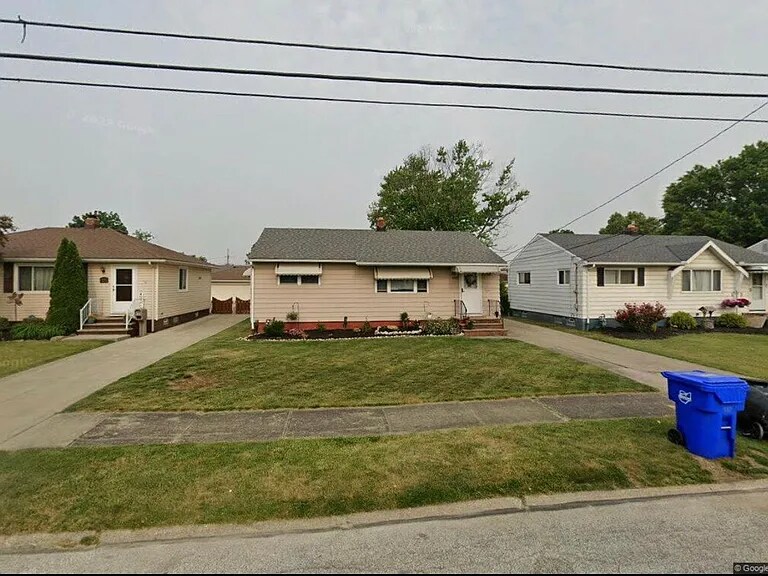 6040 Alvin Dr, Brook Park, OH 44142 House Rental in Brook Park, OH