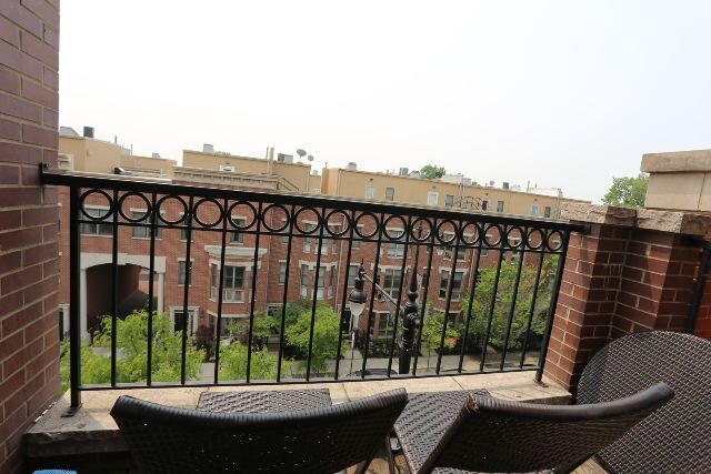 Foto del edificio - 1724 W Belmont Ave