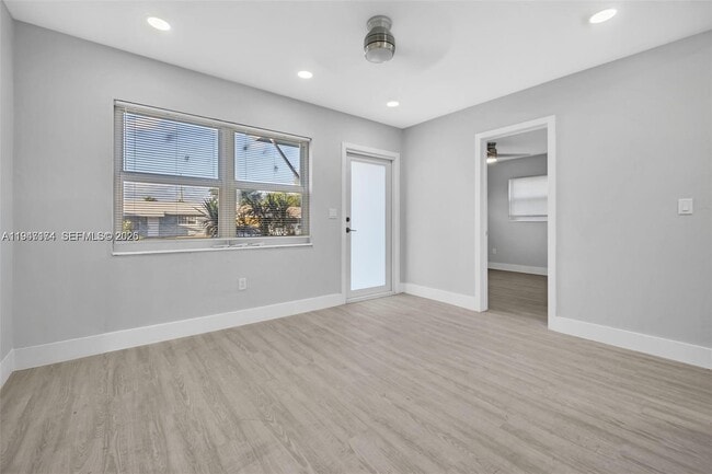 Building Photo - 6326 SW 24th St