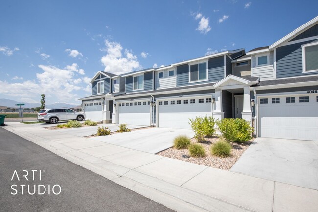 Foto del edificio - Beautiful Townhome in Lehi