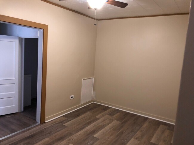 Building Photo - 50 Boundary St