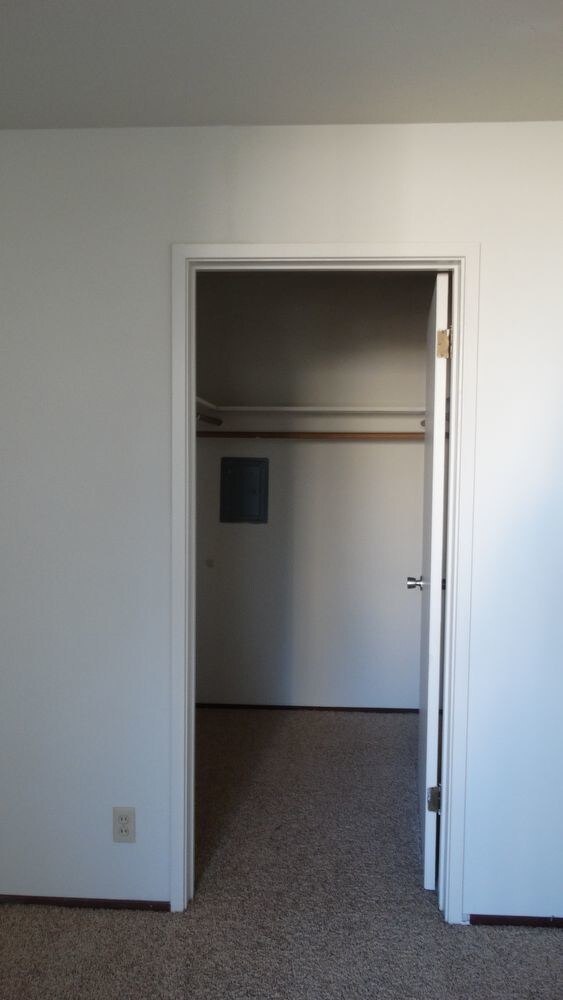 Foto del edificio - One Bedroom Blocks from Bgame Ave/Cal-train