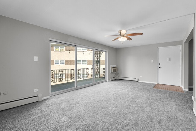 Foto del edificio - 301 E Plainfield Rd
