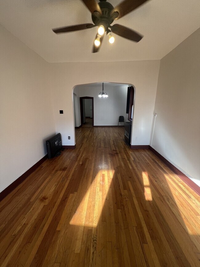 Foto del edificio - 2330 W Thomas St