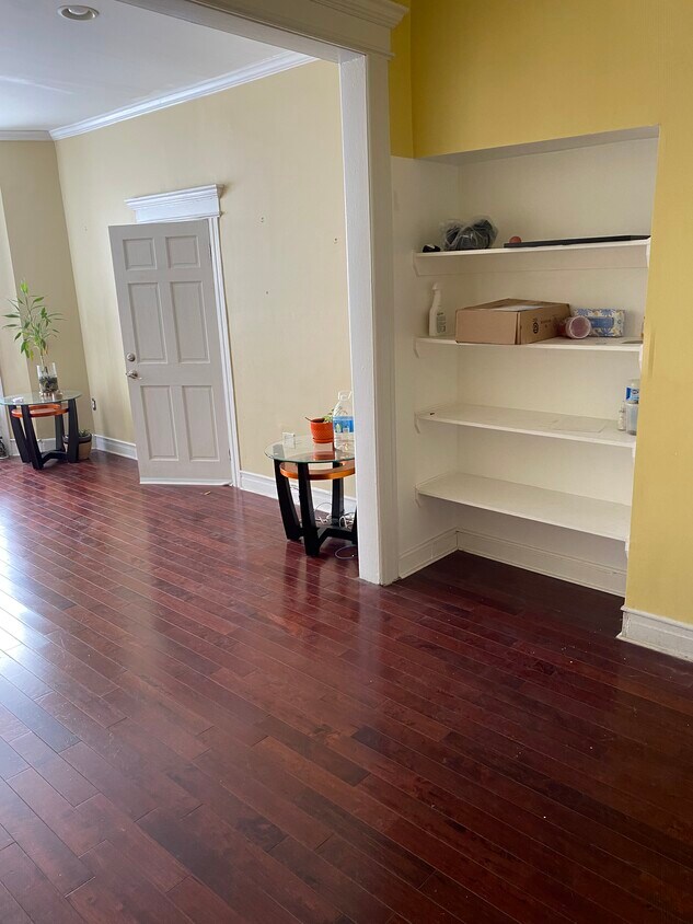 Foto principal - 1179 Halsey St