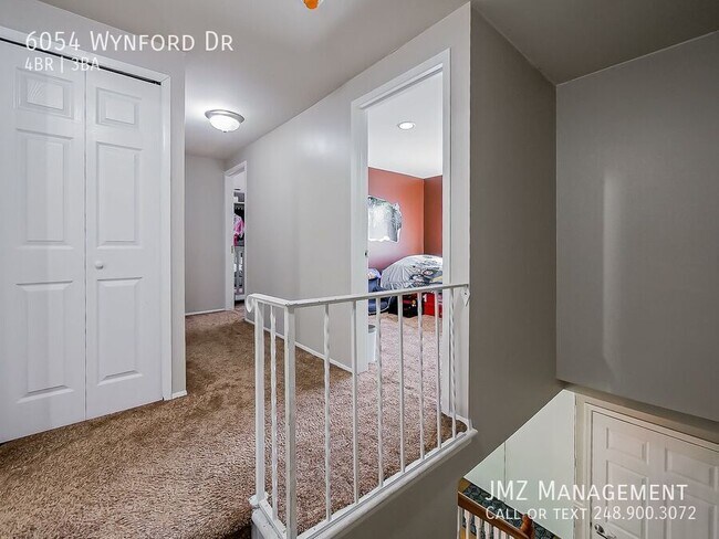 Foto del edificio - 6054 Wynford Dr