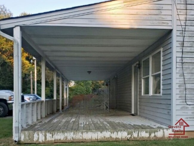 Building Photo - 620 Allie Ln