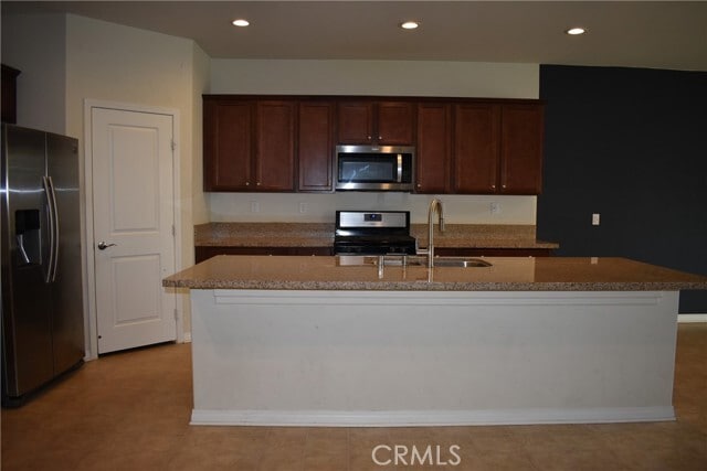 Building Photo - 7795 Poppy Ln