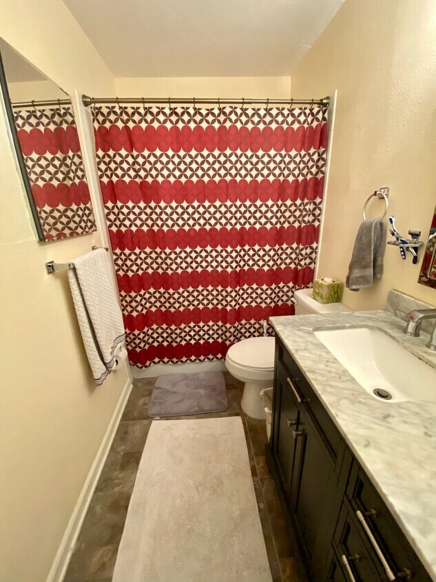 5121 Coquina Key Dr SE, Saint Petersburg, FL 33705 5121 Coquina Key