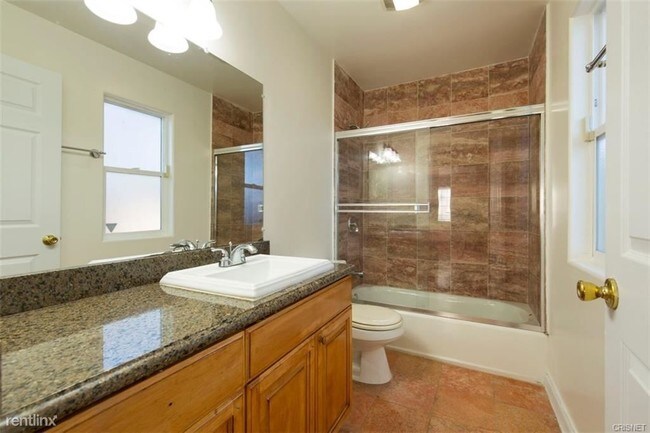 Building Photo - 5 br, 4 bath House - 22858 Hatteras St