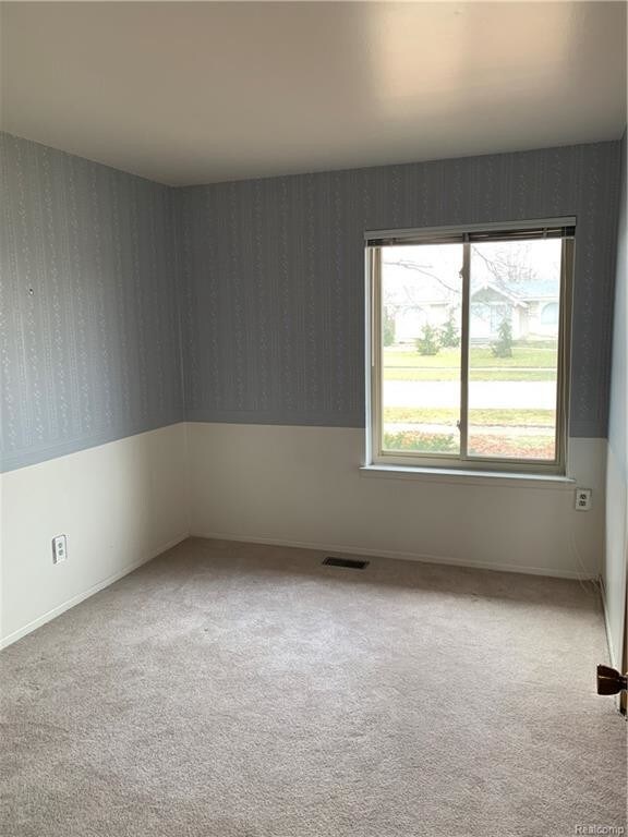 Building Photo - 1402 Whittier Dr