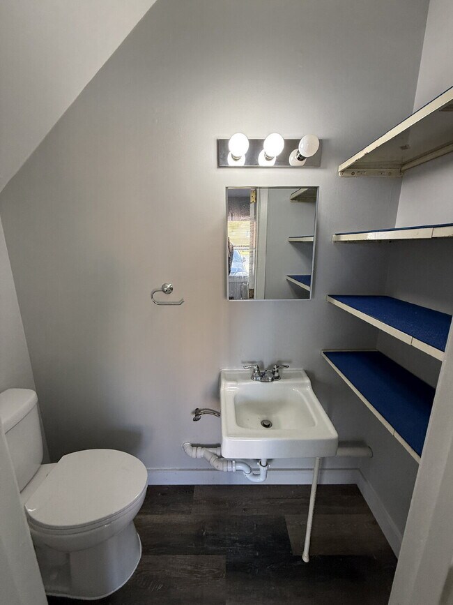 Foto del edificio - 2-Bedroom Gem in Versailles, OH!"