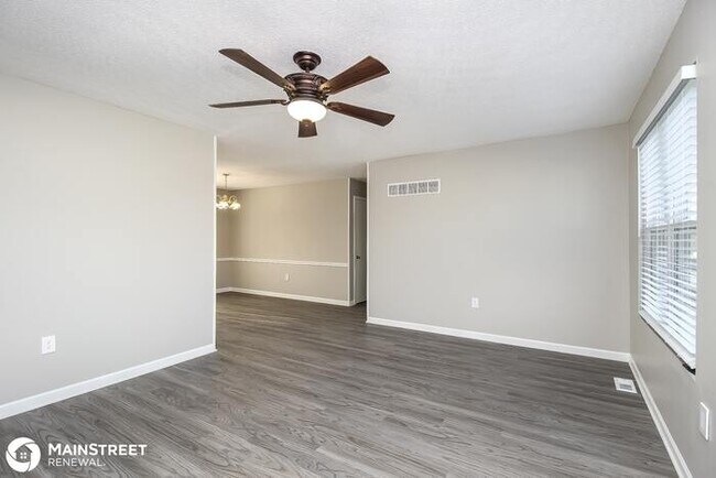 Building Photo - 902 Renee Lynde Dr, Pleasant Hill, MO 64080