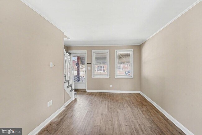 Foto del edificio - 6835 Eastbrook Ave