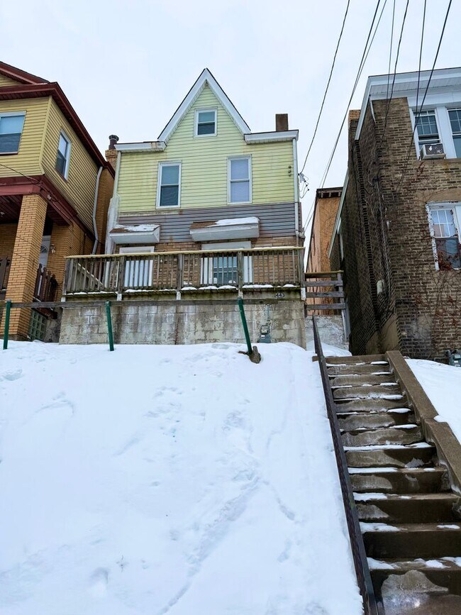 Foto del edificio - Updated 4BR House now showing!