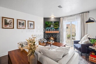 Building Photo - 5630 Meadow Ln