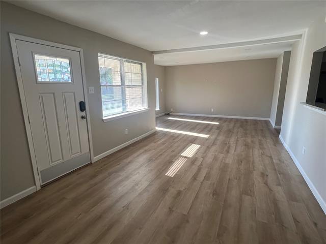 Building Photo - 1216 E Park Dr