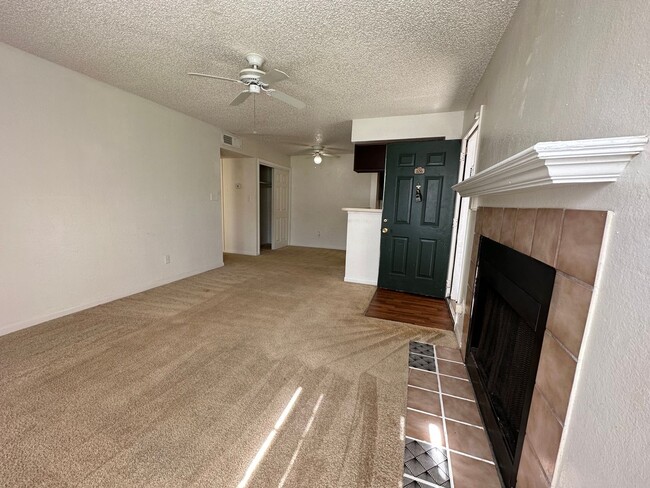 Building Photo - 1 BEDROOM 1 BATHROOM CONDO FOR RENT AT REG...