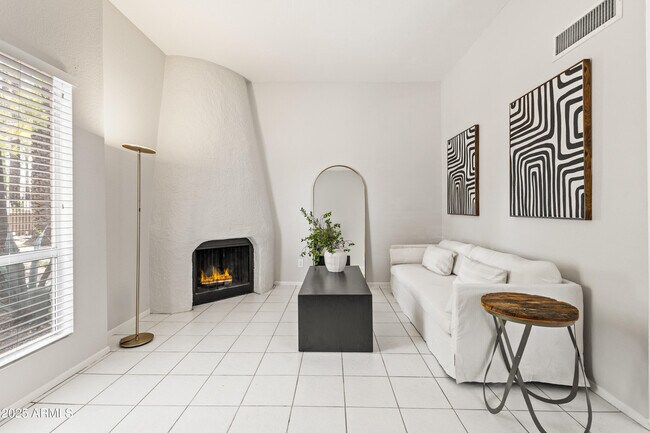 Foto del edificio - 4540 N 44th St