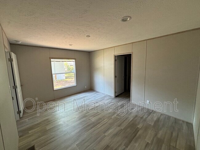 Foto del edificio - 356 Bayhead Dr