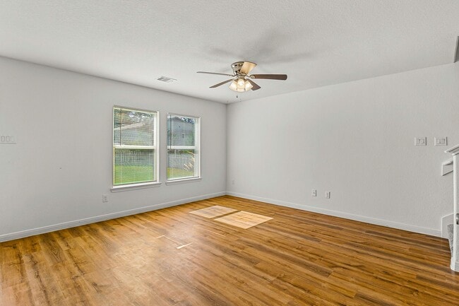 Foto del edificio - 169 Iris St