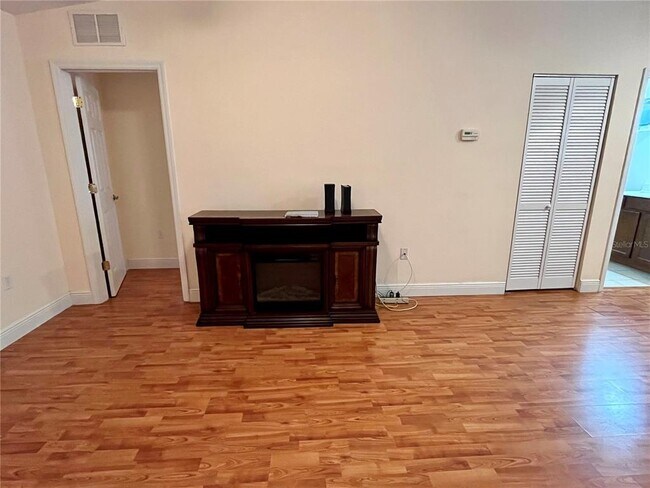 Foto del edificio - 5091 Audubon Ave