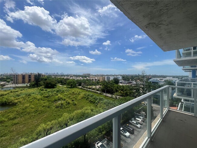 Foto del edificio - 5077 NW 7th St