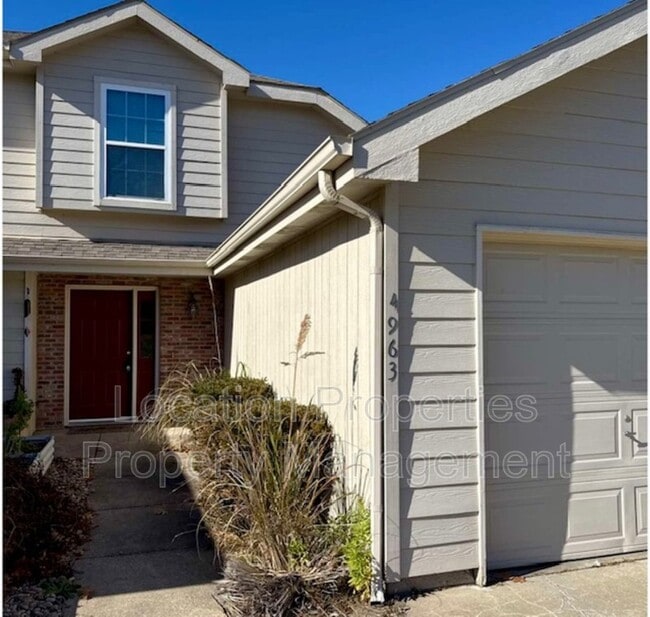 Building Photo - 4963 Stoneback Dr W