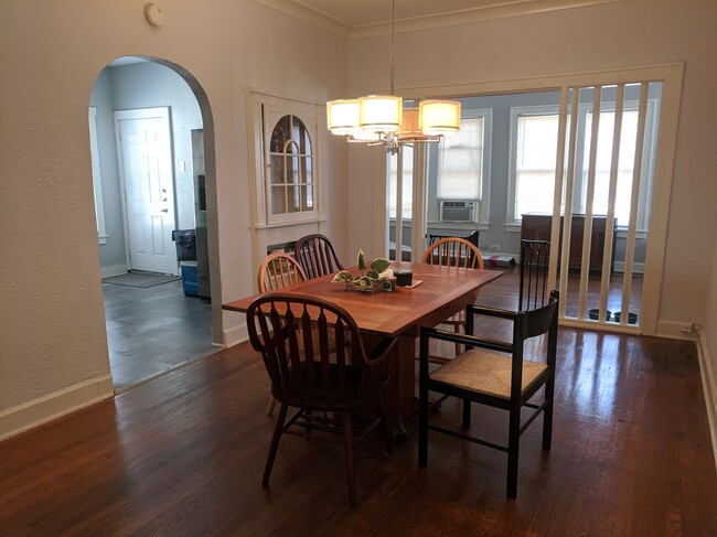 Dining Room - Bonus room in background - 125 E Norwood Ct