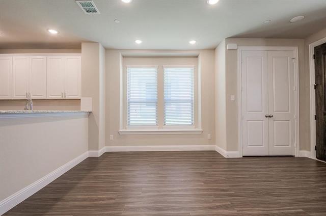 Building Photo - 4720 Piedras Lanzar Dr