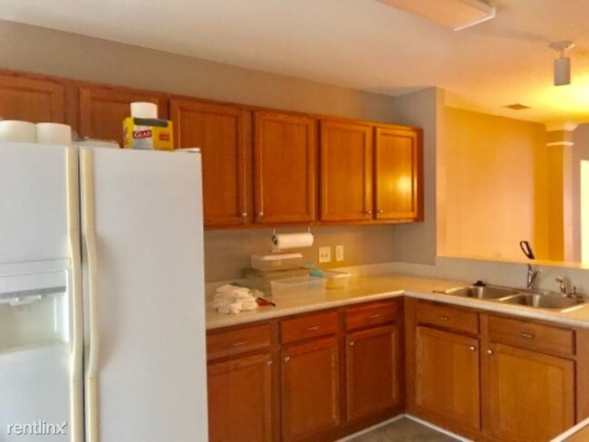 Building Photo - 2 br, 2 bath Apartment - 204 DuPont Way