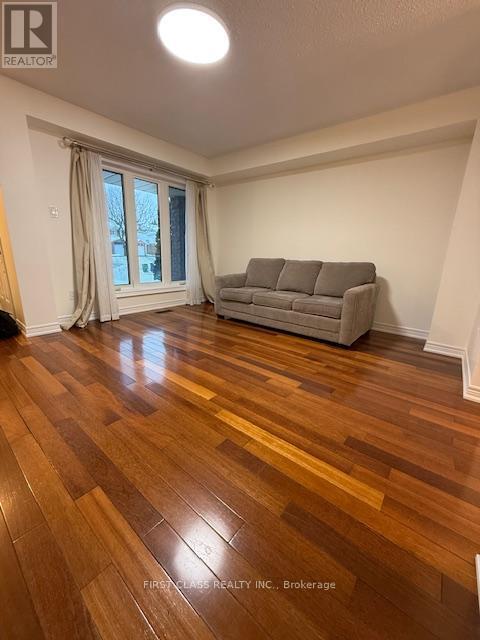 Building Photo - 28 Moorehouse Dr